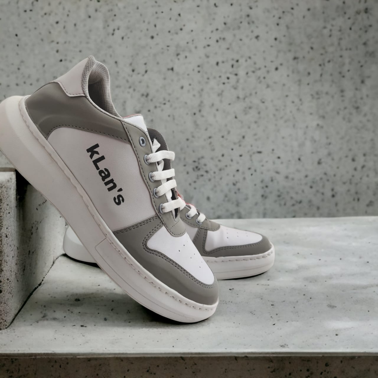 Klan's Soft Sole sneakers - White and grey