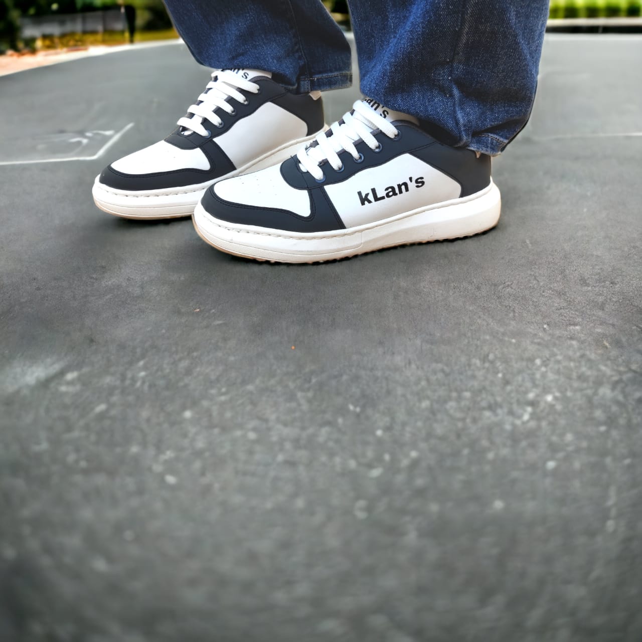 Klan's Soft Sole Sneakers - White and black