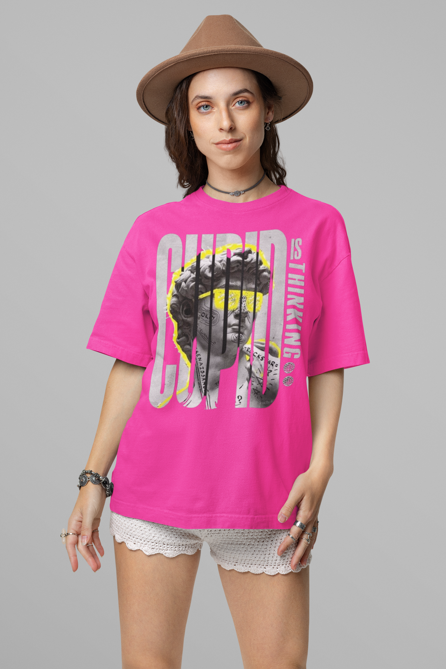 Cupid is thinking PRINTED REGULAR FIT UNISEX T-SHIRT